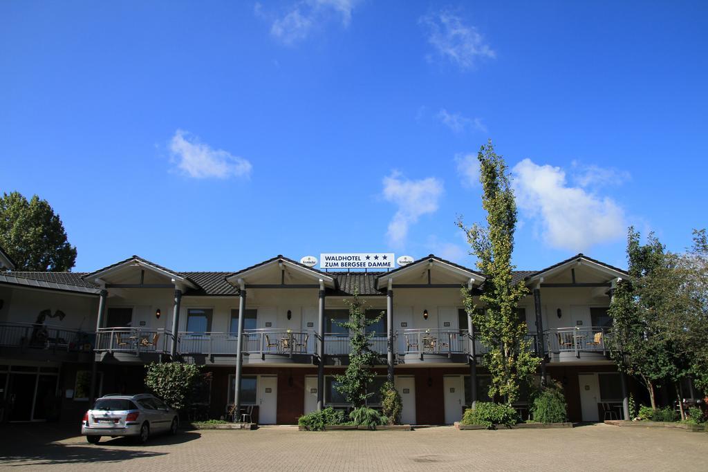 Waldhotel Zum Bergsee Damme Extérieur photo